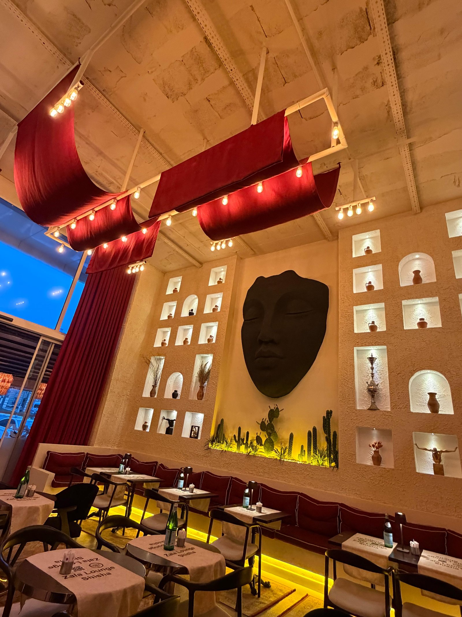 Zala Lounge — kare 6